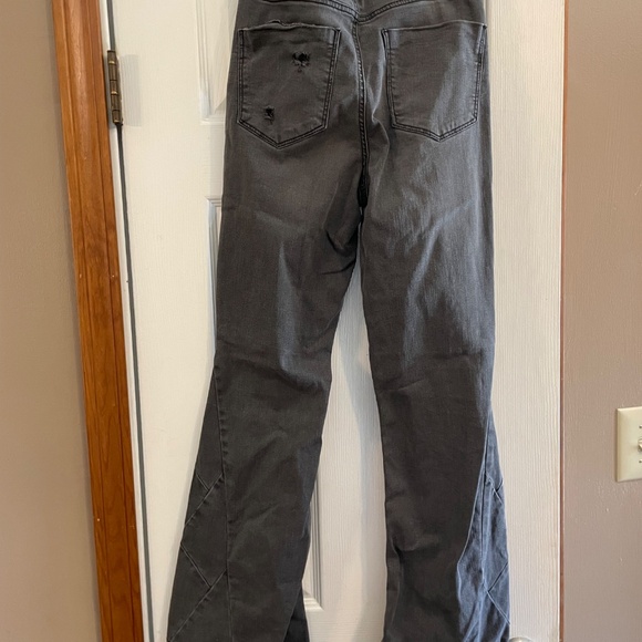 Black flare jeans - Picture 2 of 6